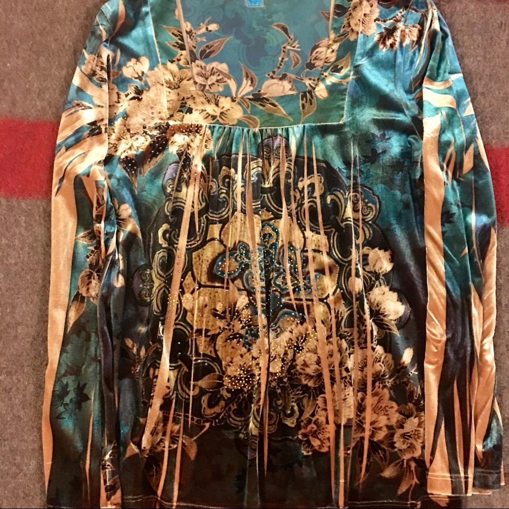 DressBarn Velvet Sublime Rhinestone Top - Picture 5 of 8